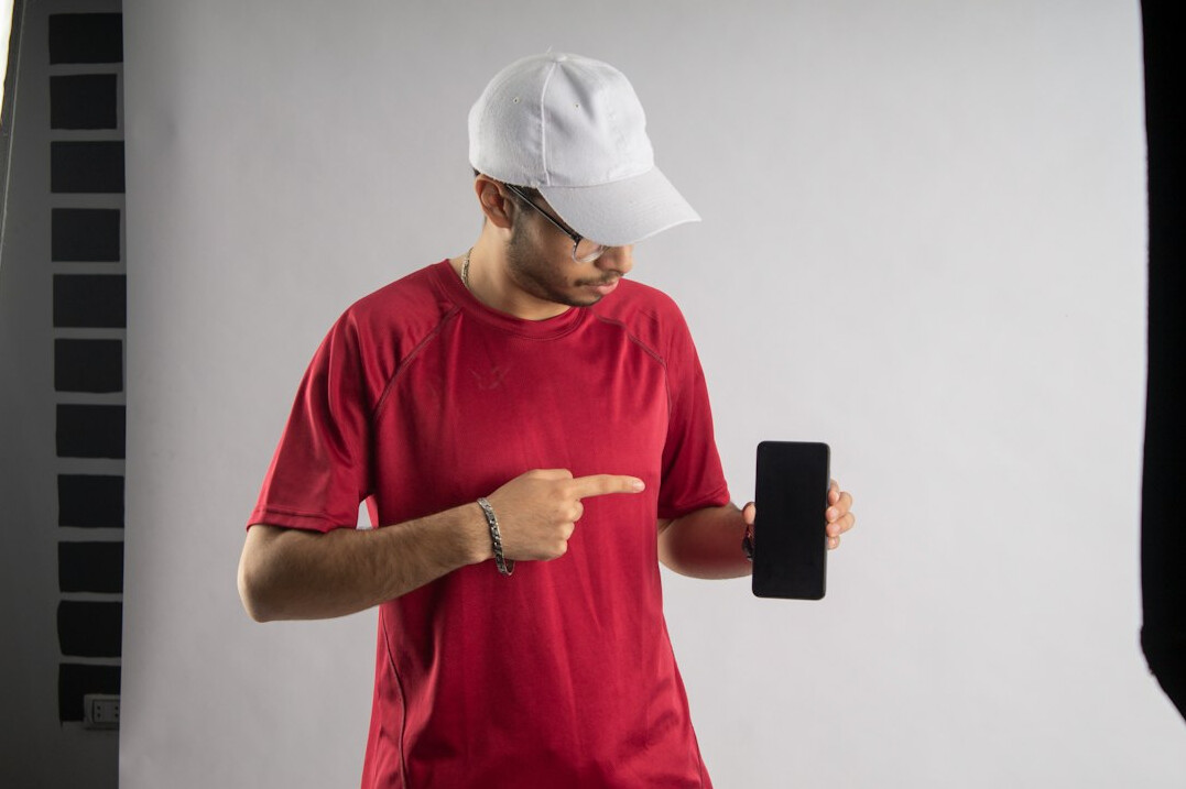influencer promoting product